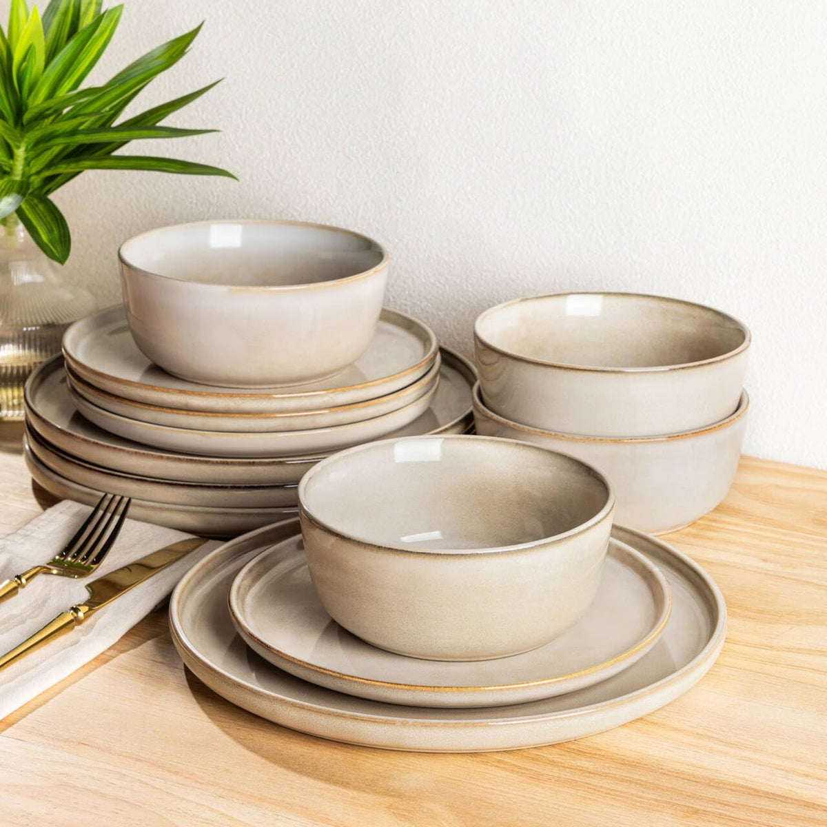 AELEAN Stoneware Dinnerware Set – Reactive Glaze, Service for 8